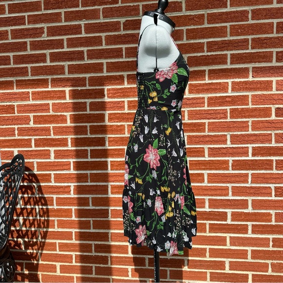 OLD NAVY Summer Floral Cami Mini Stretch Fit and
Flare Dress - Picture 3 of 10